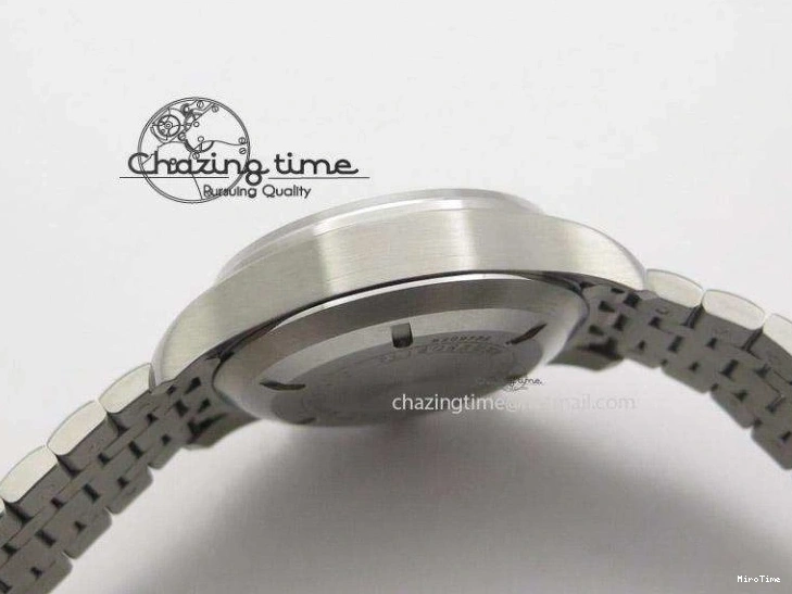 MIROTIME 0114 Minimalist Pilot Chrono 3777 43mm ZF 1:1 Best Edition Black Dial On SS Bracelet A 7364